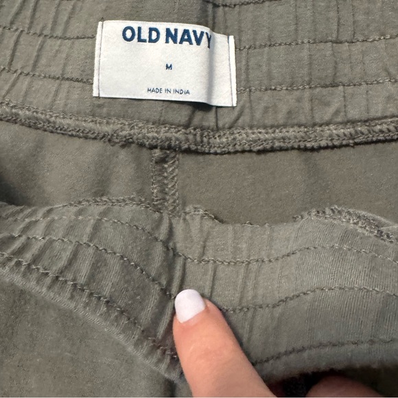 Old Navy Elastic Stretch Waistband Soft Modal Shorts - Picture 3 of 5